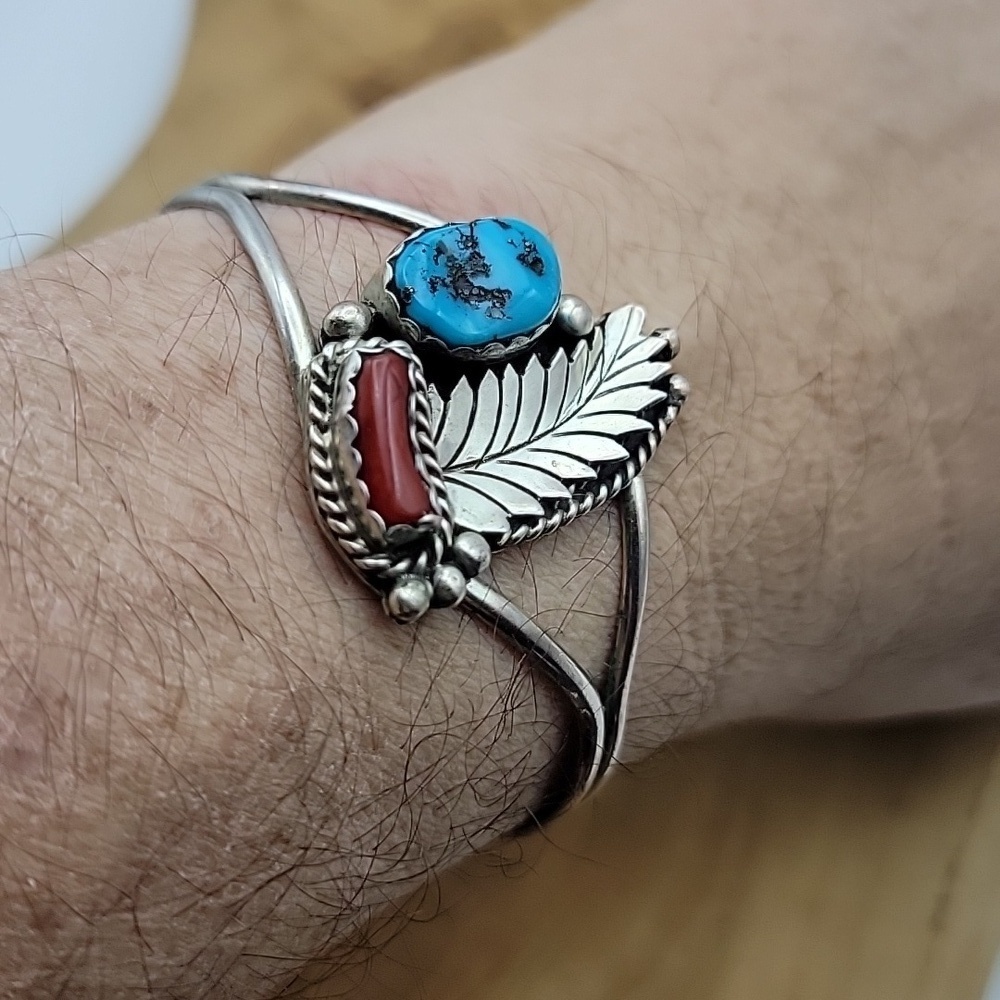 Vintage 925 Sterling Silver Turquoise and Red Coral Leaf Cuff Bracelet 7" Wrist